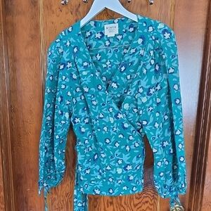 Mirth Women's Blue Floral Wrap Top
